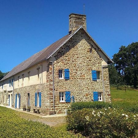 Le Douitel Bed & Breakfast Roncey Exterior photo