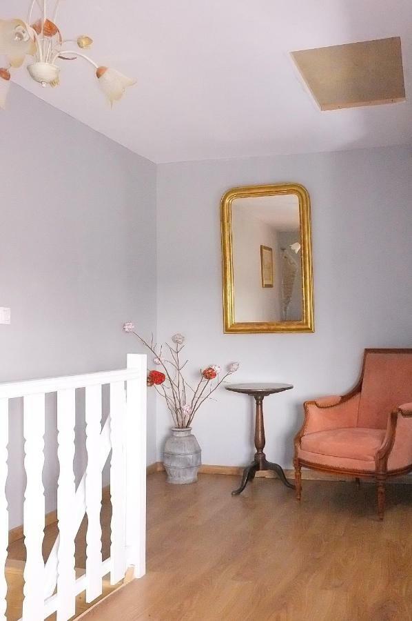 Le Douitel Bed & Breakfast Roncey Exterior photo